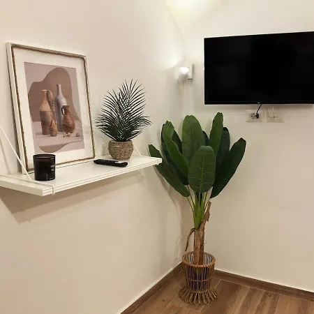 Chiaia - Centro - Vetriera * Nápoly